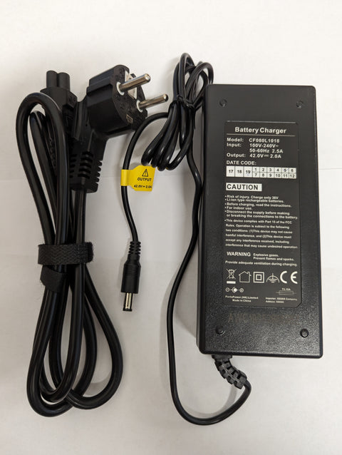 Nabíječka CF080L1018 42V/2A